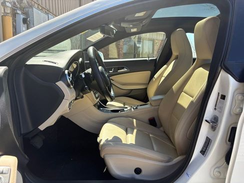Used 2019 Mercedes-Benz CLA 250 image 19