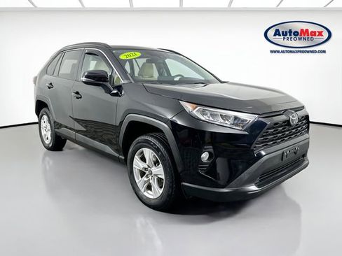 Used 2021 Toyota RAV4 XLE w/ Convenience Package image 1