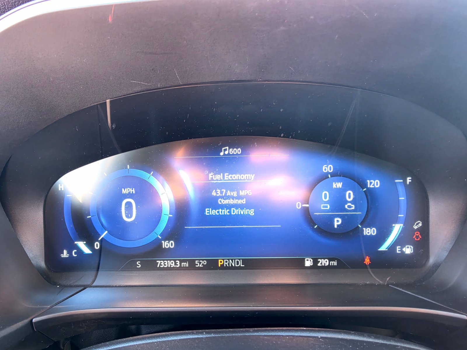 Used 2020 Ford Escape Titanium w/ Titanium Premium Package 2.0 AWD/4WD image 16