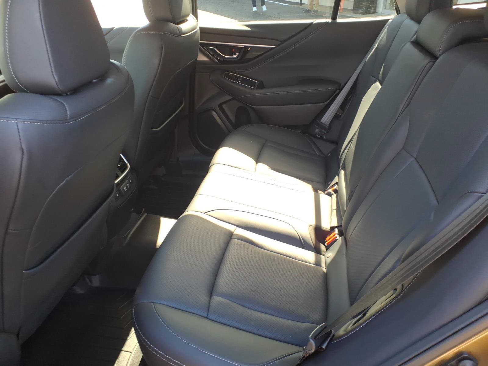 Used 2022 Subaru Outback Limited w/ Popular Package #2 AWD/4WD image 7