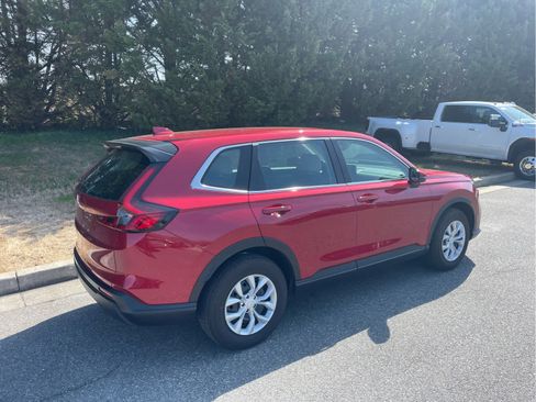 Used 2024 Honda CR-V LX image 14