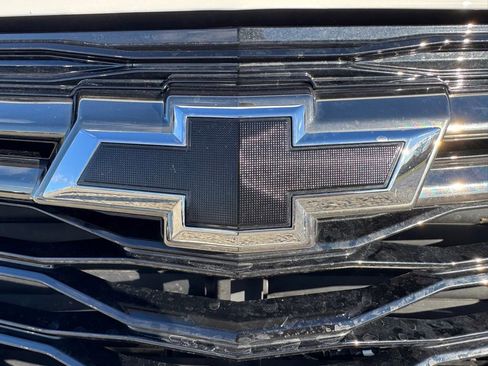 Used 2023 Chevrolet Equinox RS w/ LPO, Floor Liner Package image 10