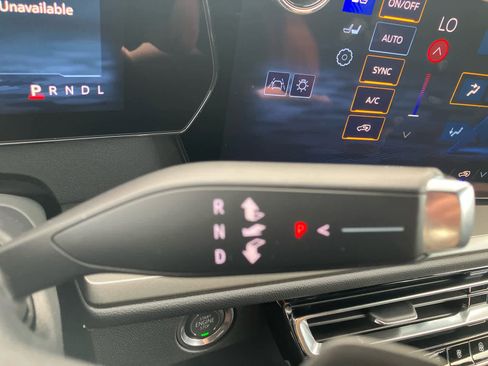 New 2026 Chevrolet Traverse LT w/ Enhanced Driving Package image 27