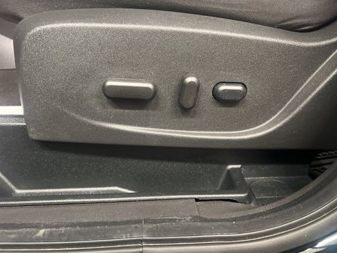 Certified 2018 Ford Escape SE w/ SE Sync 3 Package image 18