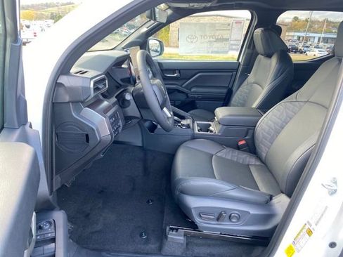 New 2024 Toyota Tacoma TRD Off-Road image 7