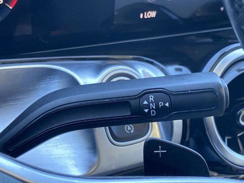 Used 2020 Mercedes-Benz GLB 250 4MATIC image 11