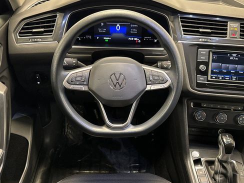Used 2022 Volkswagen Tiguan S FWD image 13