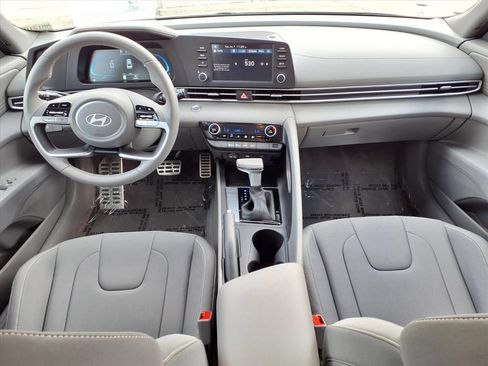 Used 2026 Hyundai Elantra Sport FWD image 14