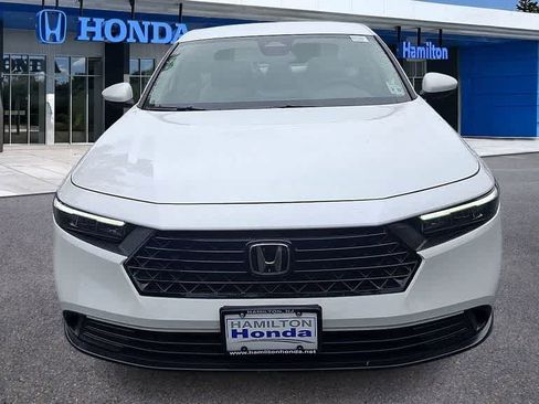 Certified 2025 Honda Accord LX image 3