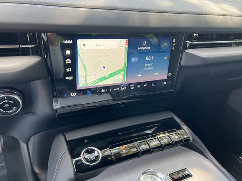 New 2025 Lincoln Navigator L Reserve w/ Jet Appearance Package image 18