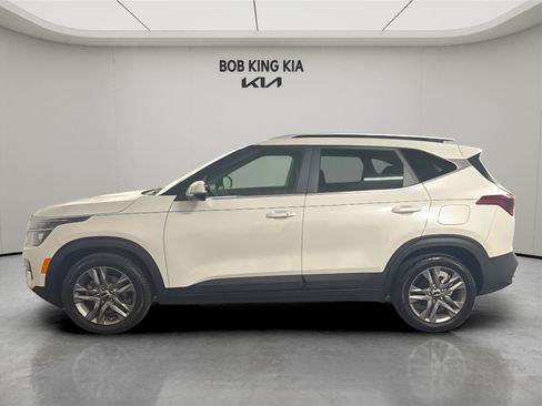 Used 2023 Kia Seltos S FWD image 2