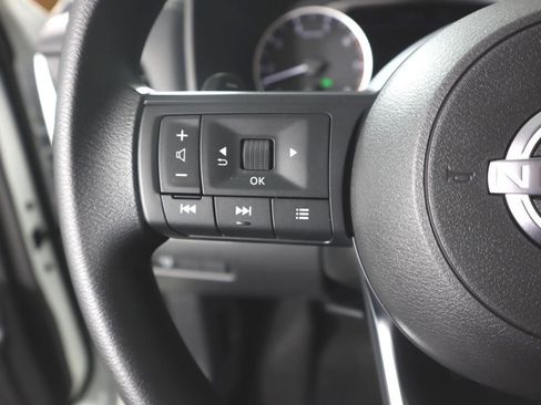 Certified 2025 Nissan Rogue S image 18