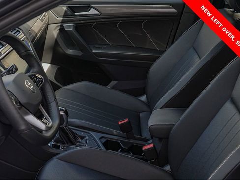 Certified 2024 Volkswagen Tiguan SE R-Line FWD image 8