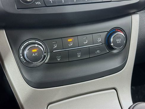 Used 2015 Nissan Sentra SV w/ Cold Weather Package FWD image 18