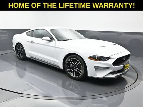 Used 2023 Ford Mustang Coupe RWD image 8