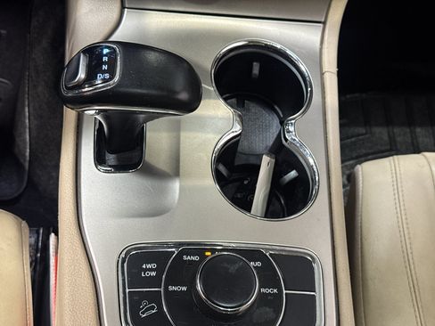 Used 2014 Jeep Grand Cherokee Limited AWD/4WD image 30
