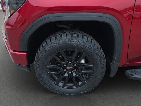 Used 2023 GMC Sierra 1500 Elevation w/ Elevation Premium Package AWD/4WD image 4