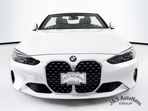 Used 2024 BMW 430i Convertible image 2