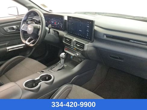Used 2024 Ford Mustang Coupe image 21