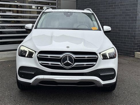 Used 2022 Mercedes-Benz GLE 350 4MATIC w/ Premium Package image 2
