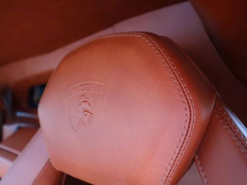 Used 2017 Lamborghini Aventador LP 700-4 image 4