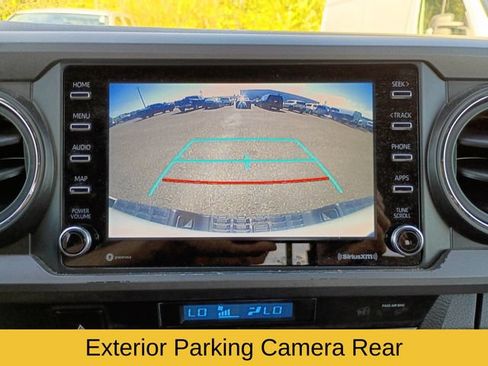 Used 2022 Toyota Tacoma TRD Sport AWD/4WD image 16