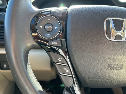 Used 2017 Honda Accord EX-L image 26