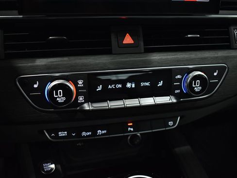 Used 2023 Audi A4 2.0T Premium w/ Convenience Package AWD/4WD image 39