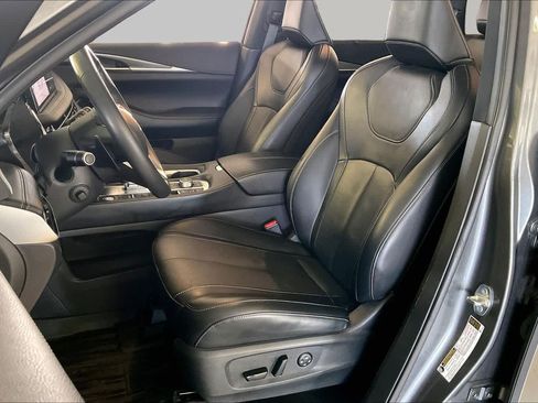 Used 2023 INFINITI QX60 Luxe w/ Vision Package FWD image 7