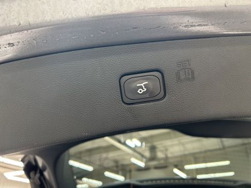 Certified 2022 Ford Edge SEL w/ Convenience Package image 30