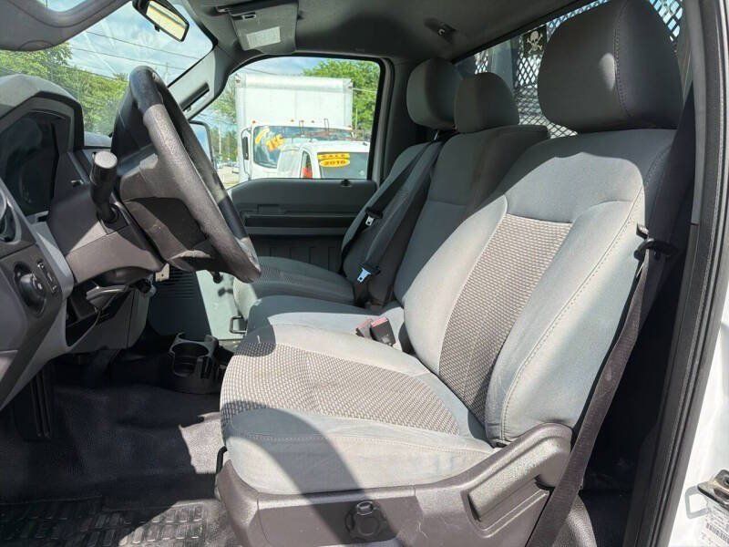 Used 2016 Ford F450 XL w/ XL Value Package RWD image 7