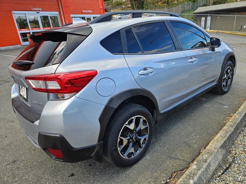 Used 2019 Subaru Crosstrek 2.0i Premium w/ Eyesight System image 5