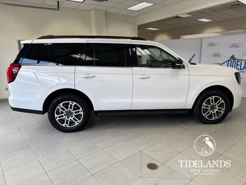 Certified 2025 Ford Expedition Active RWD image 10