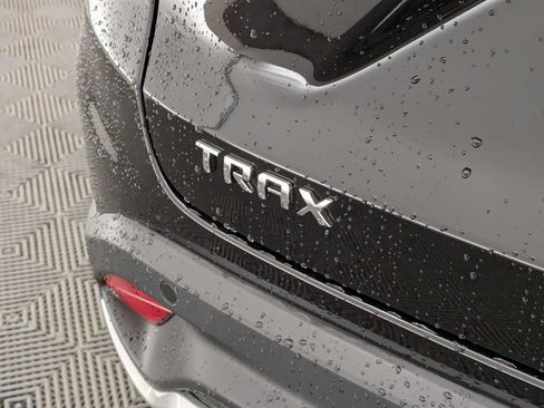 New 2026 Chevrolet Trax LT w/ Driver Confidence Package image 12