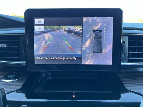 Used 2023 Ford Explorer Limited w/ Equipment Group 301A image 23