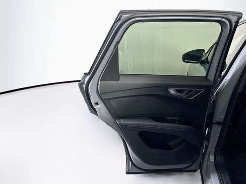 Used 2023 Audi Q4 e-tron Prestige w/ 20" Wheel Package AWD/4WD image 27