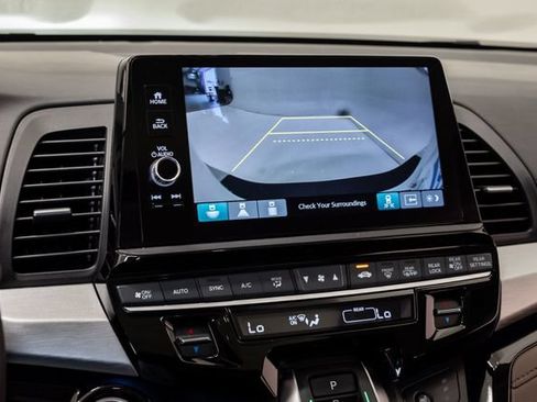 Used 2026 Honda Odyssey Touring image 16