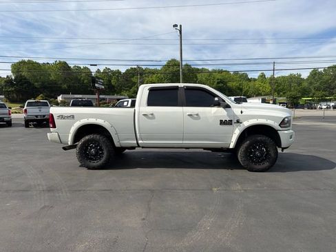 Used 2017 RAM 2500 Laramie w/ Sport Appearance Group AWD/4WD image 4