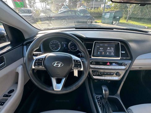Used 2019 Hyundai Sonata SE FWD image 12