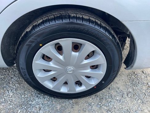 Used 2018 Nissan Versa SV FWD image 26