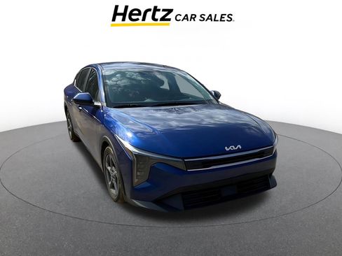 Used 2025 Kia K4 LXS image 1