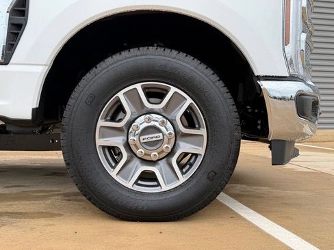 New 2026 Ford F250 Lariat RWD image 8