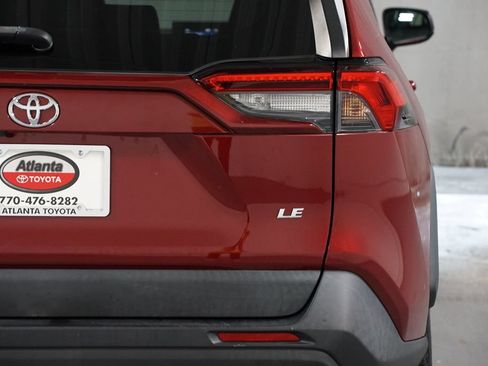 Certified 2020 Toyota RAV4 LE FWD image 10