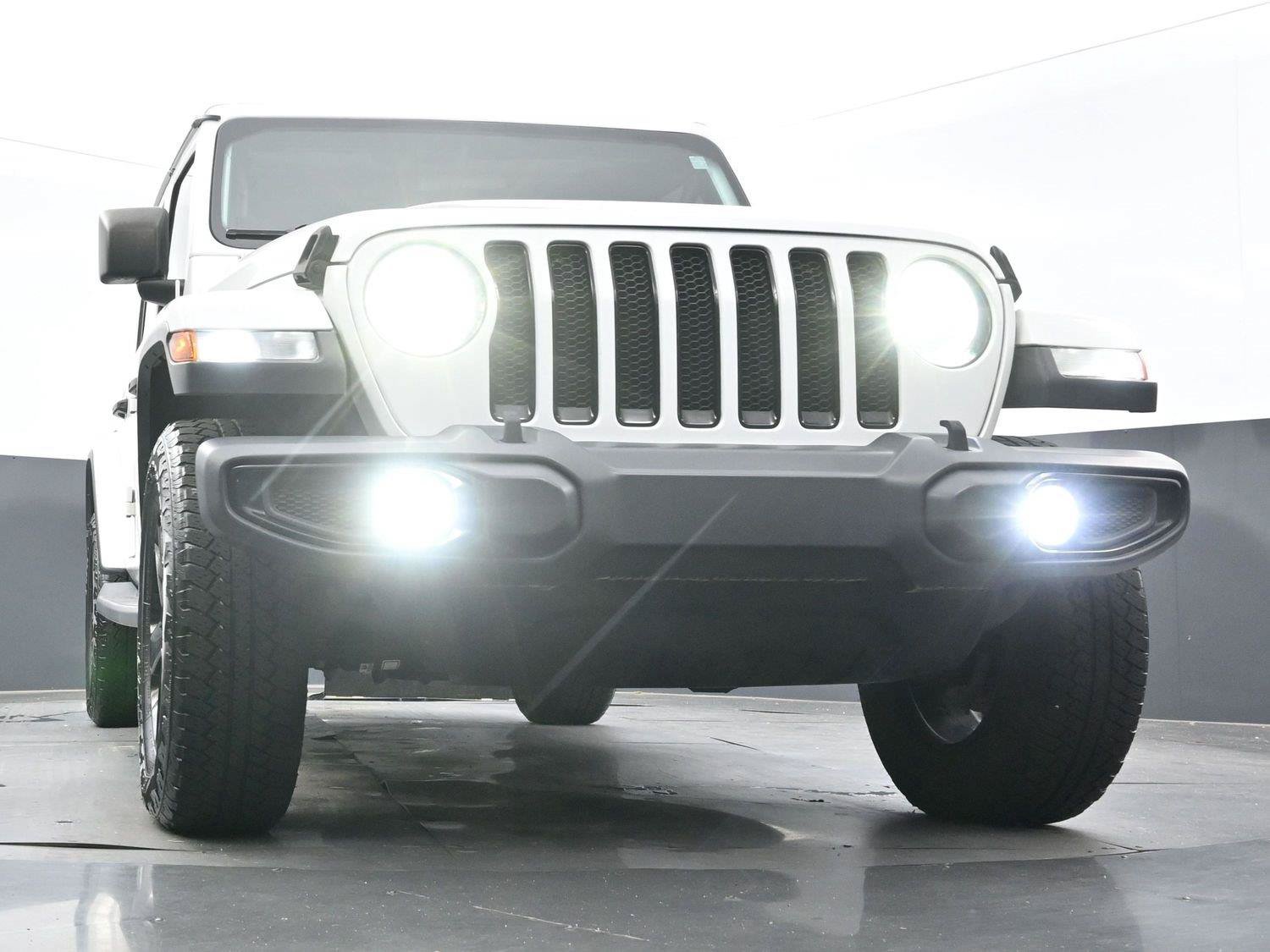 Used 2020 Jeep Wrangler Unlimited Sahara AWD/4WD image 36