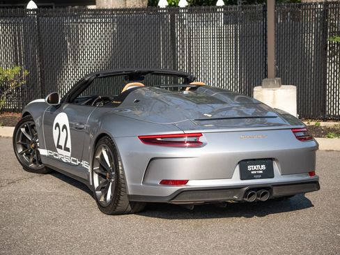 Used 2019 Porsche 911 Speedster RWD image 23