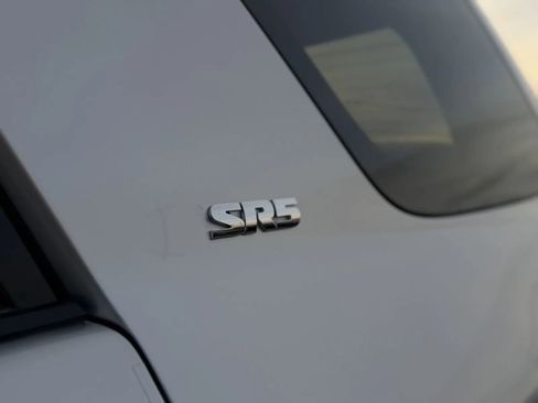 Used 2024 Toyota 4Runner SR5 Premium image 33