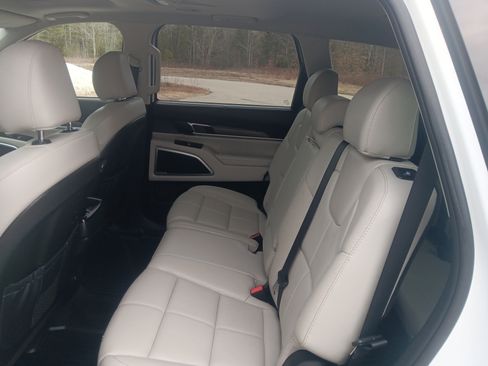 Used 2020 Kia Telluride EX w/ Towing Package image 16