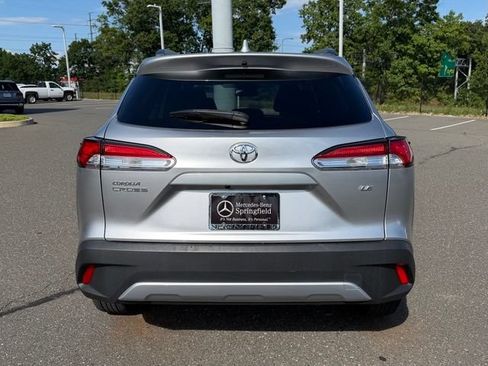 Used 2023 Toyota Corolla Cross LE FWD image 6