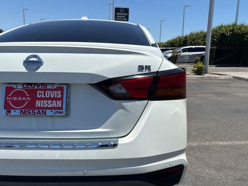 Used 2022 Nissan Altima 2.5 SR FWD image 13