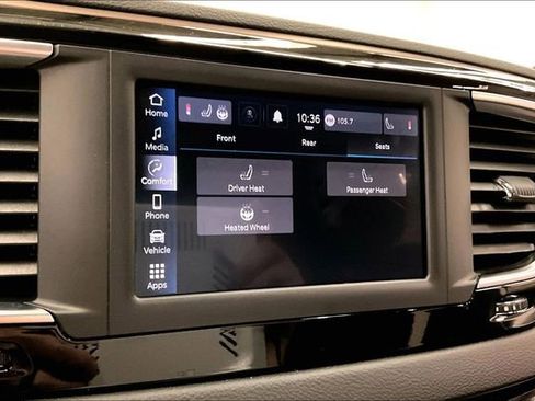 Used 2023 Chrysler Voyager LX FWD image 33
